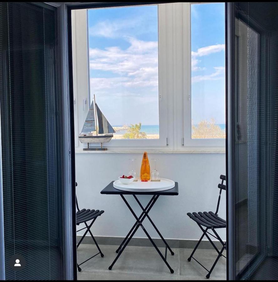 B&B Dimora Vistamare Barletta Exteriör bild